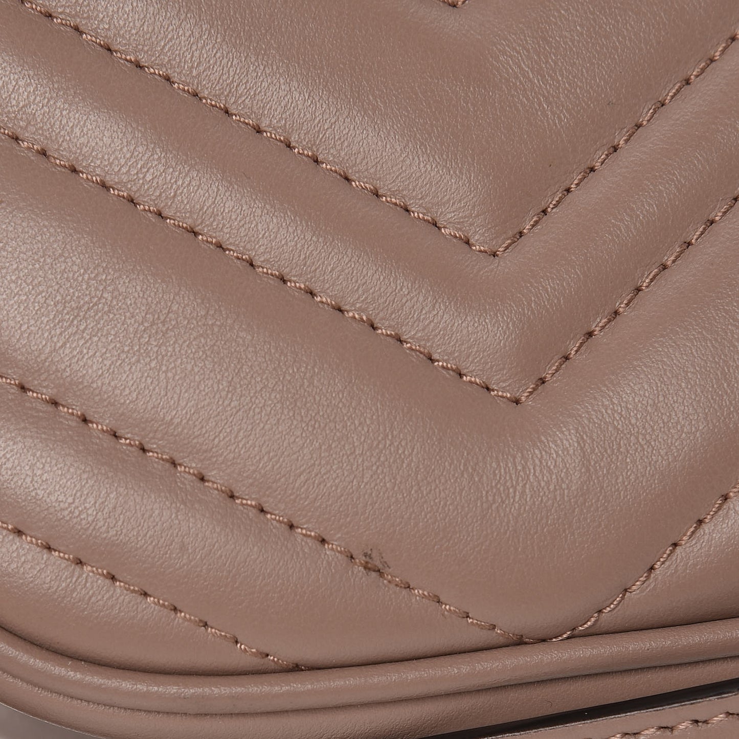 Calfskin Matelasse Small GG Marmont Chain Shoulder Bag Taupe