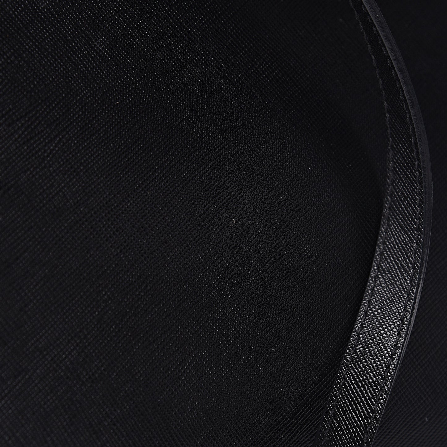 Saffiano Medium Galleria Double Zip Tote Black