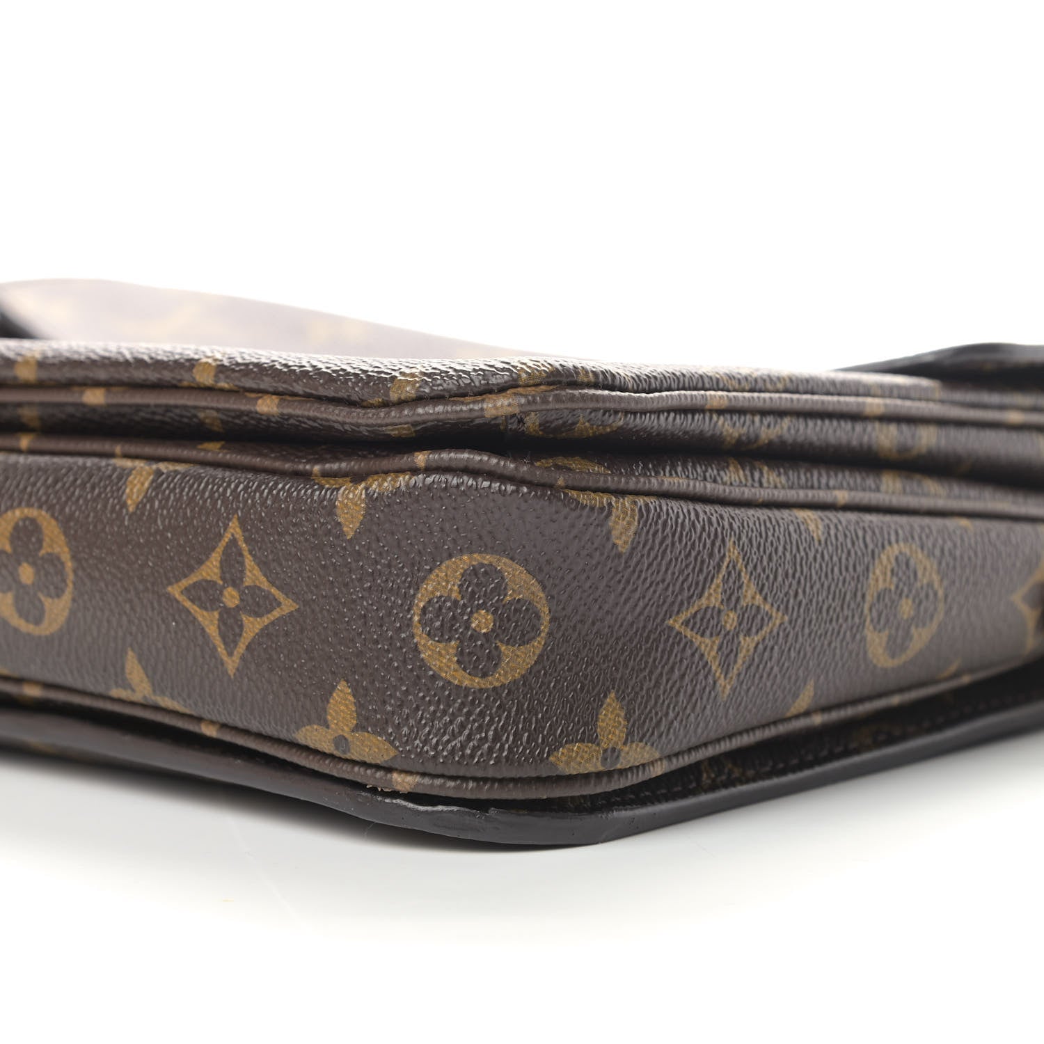 Louis Vuitton Monogram Pochette Metis 6 of 9