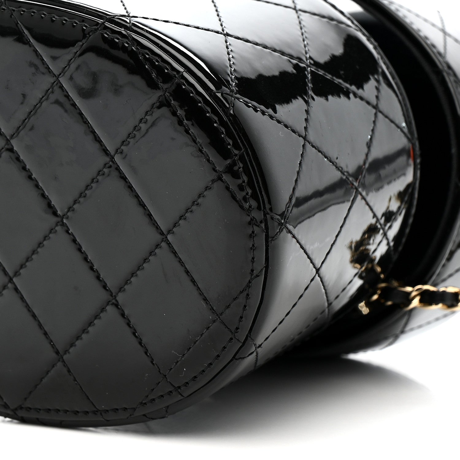 Chanel Patent Quilted Round Clutch With Chain Black 11 of 12