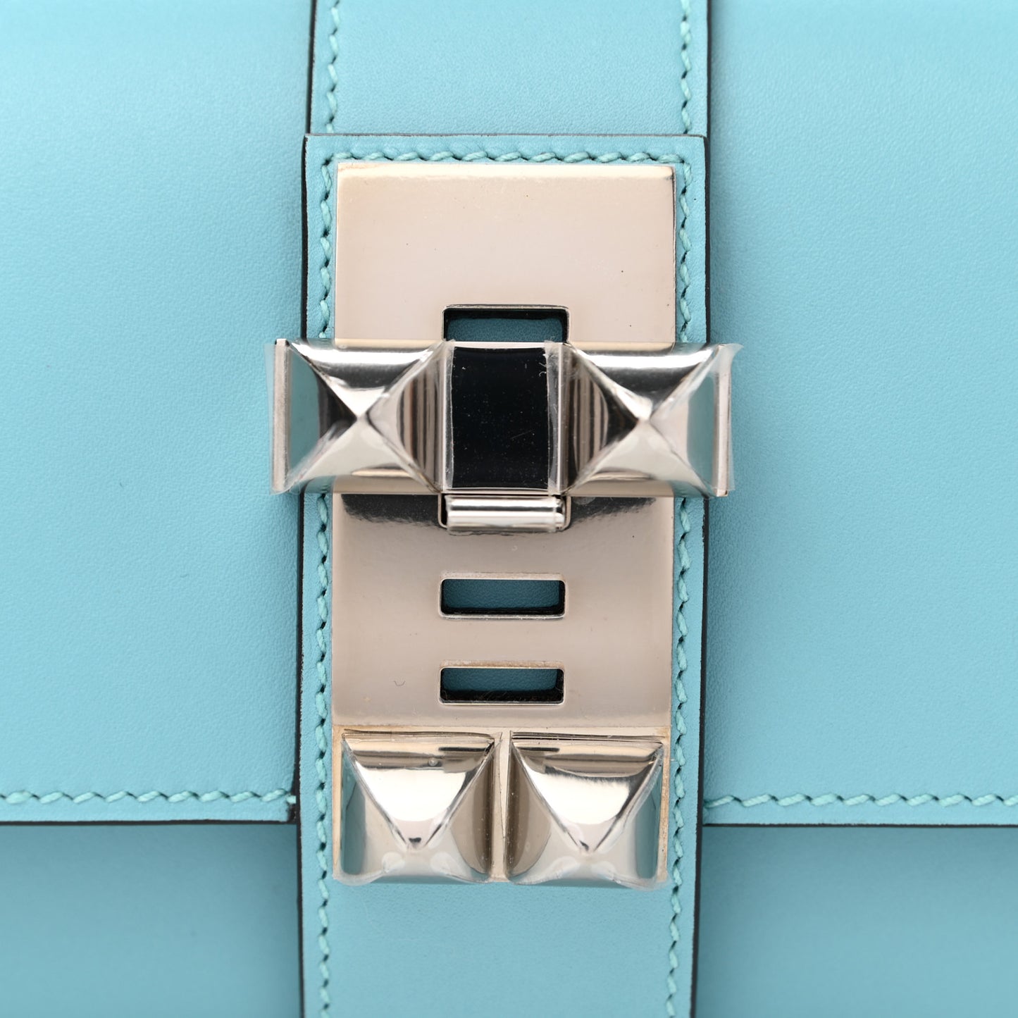 Tadelakt Medor 23 Clutch Bleu Atoll