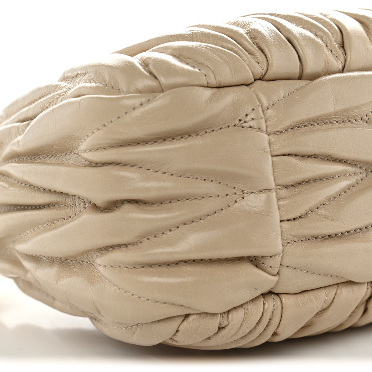 Miu Miu Nappa Matelasse Small Wander Hobo Sabbia 10 of 11