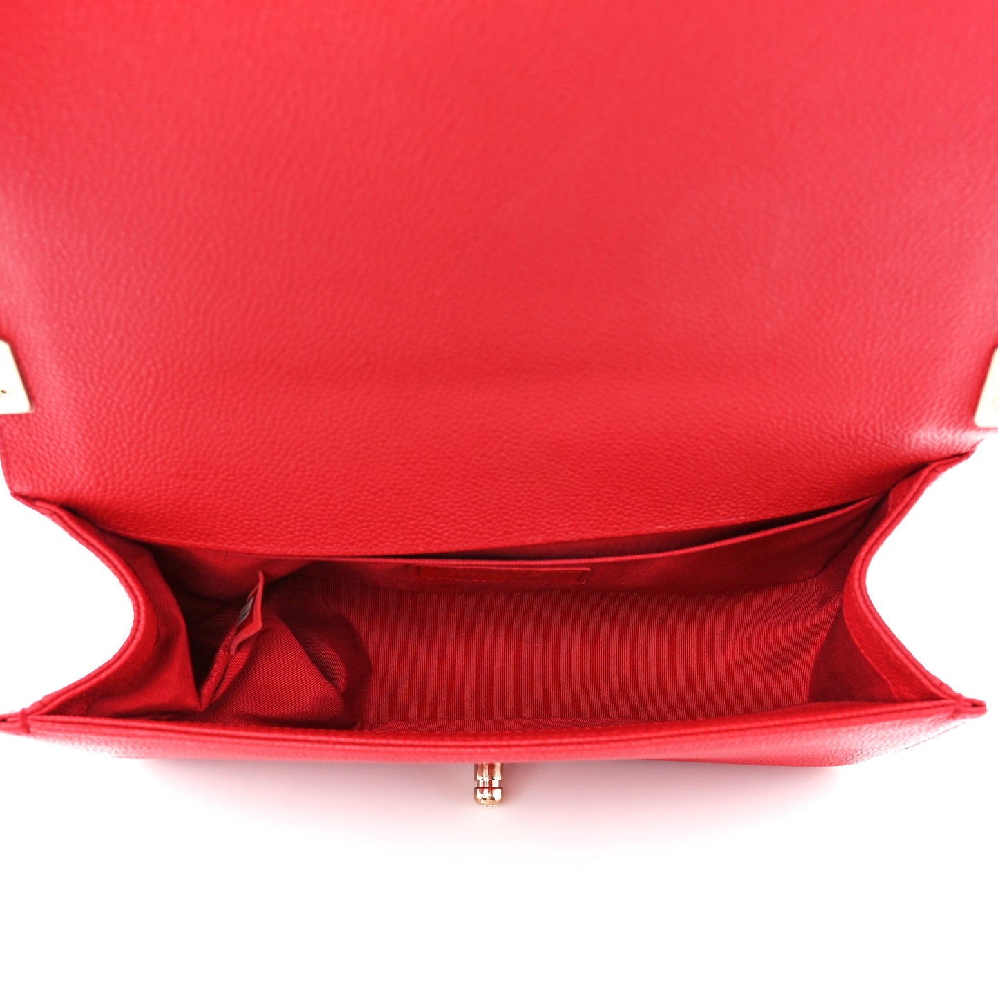 Caviar Quilted Medium Boy Flap Red