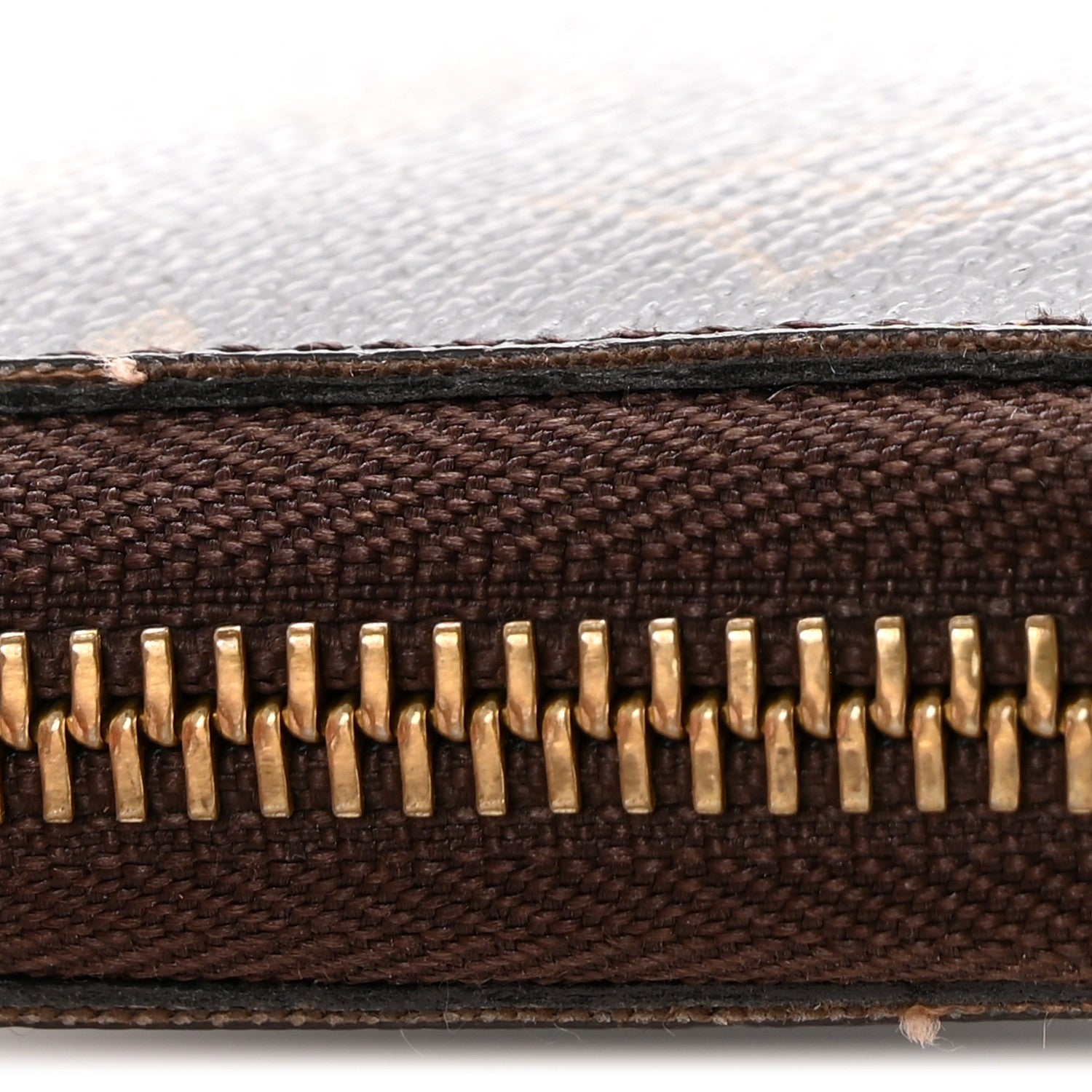 Louis Vuitton Monogram Zippy Wallet 11 of 12