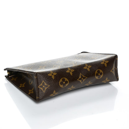 Louis Vuitton Monogram Toiletry Pouch 19 4 of 7