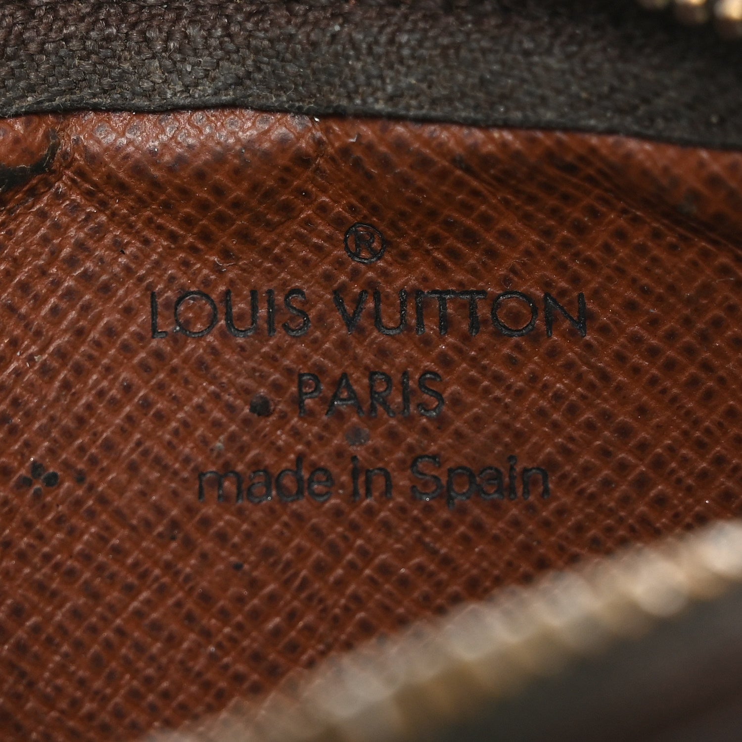 Louis Vuitton Monogram Key Pouch 6 of 6