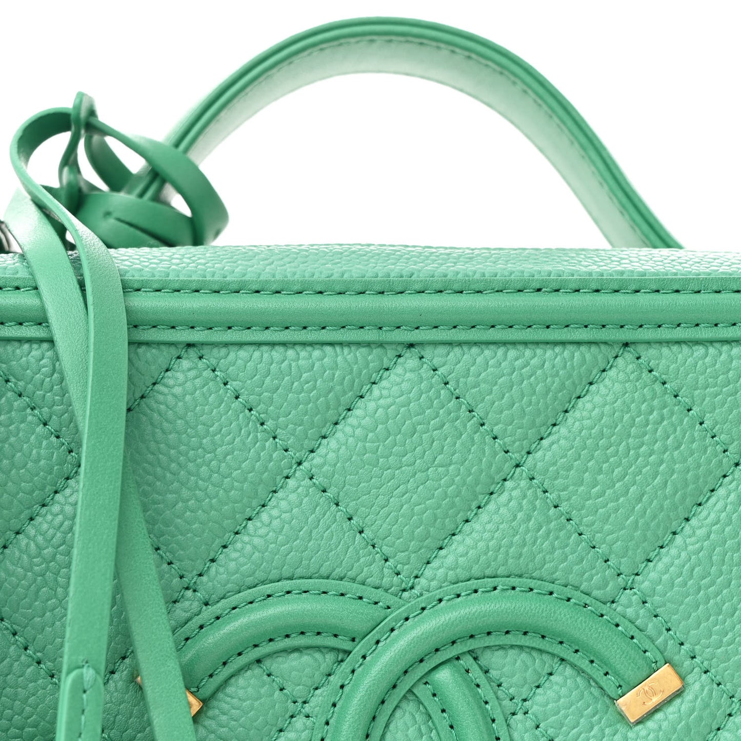 Caviar Quilted Medium CC Filigree Vanity Case Green