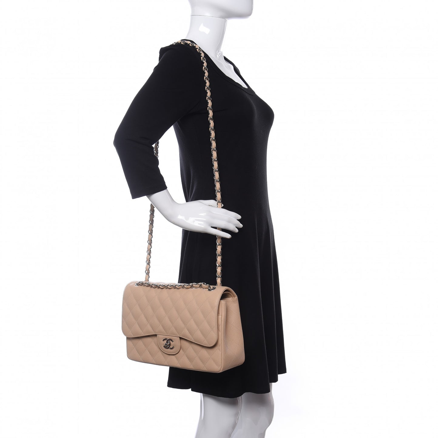 Caviar Quilted Jumbo Double Flap Beige Clair