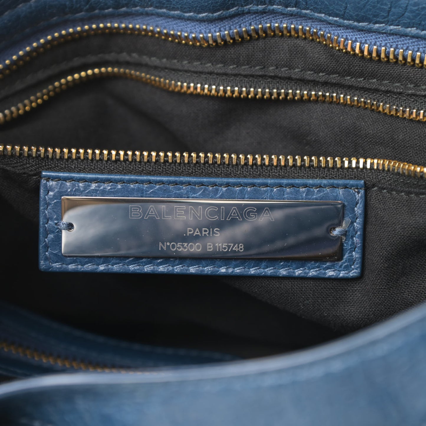 Agneau Classic Gold Hardware City Bleu Profond