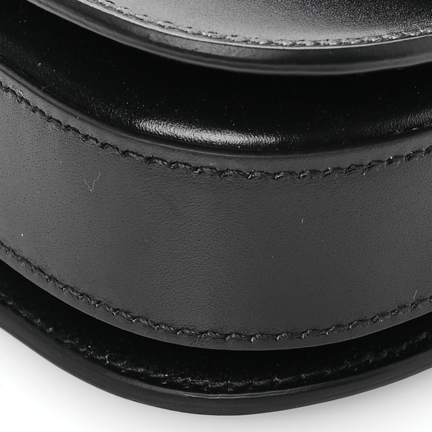Box Calfskin 30 Montaigne Small Avenue Bag Black