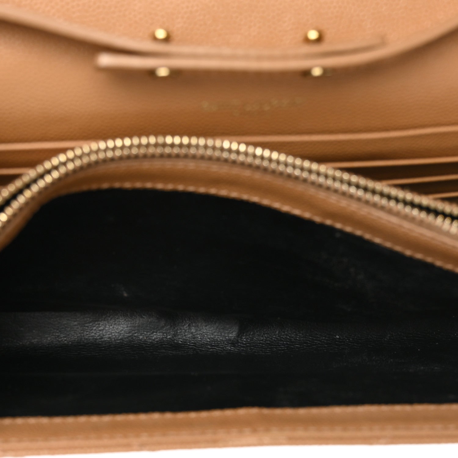 Saint Laurent Grain De Poudre Matelasse Chevron Monogram Chain Wallet Natural Dark 6 of 13
