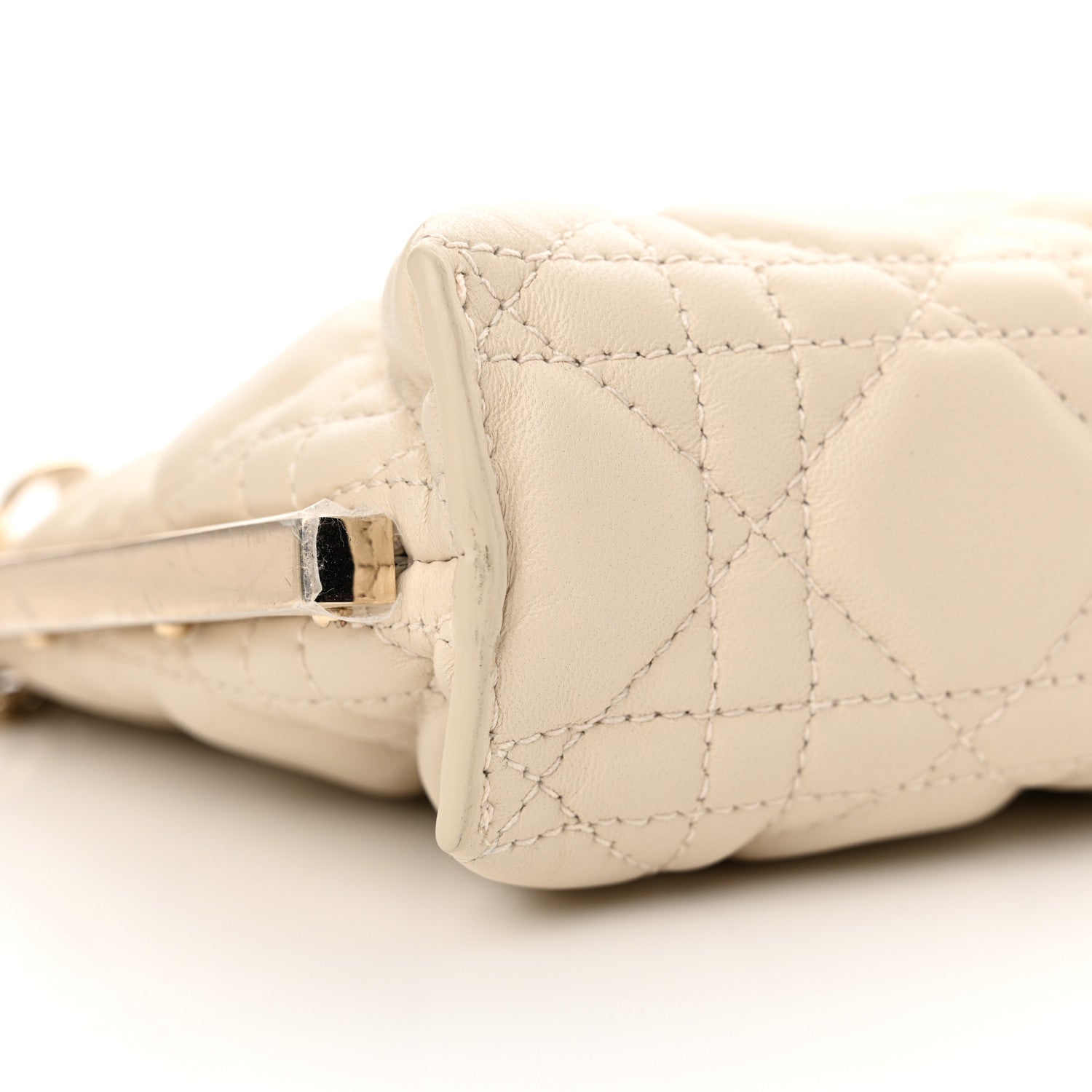 Christian Dior New Line Lambskin Cannage Dior Club Bag Dusty Ivory 9 of 10