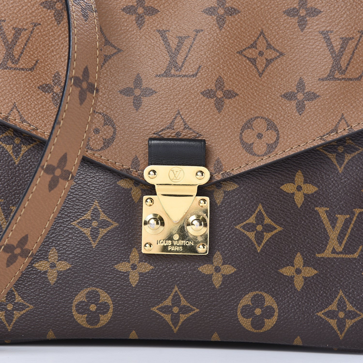 Louis Vuitton Reverse Monogram Pochette Metis 14 of 17