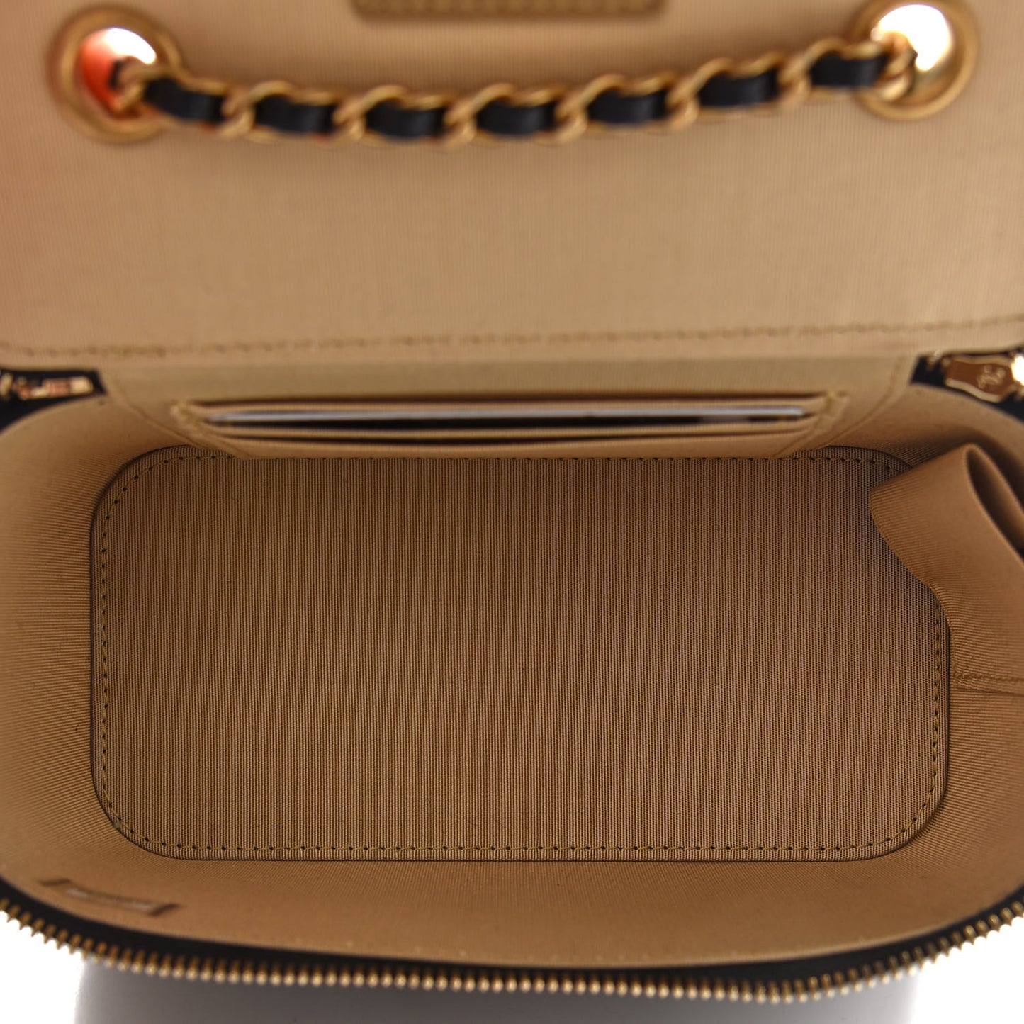 Lambskin Quilted Small Pearl Crush Vanity Case With Chain Black