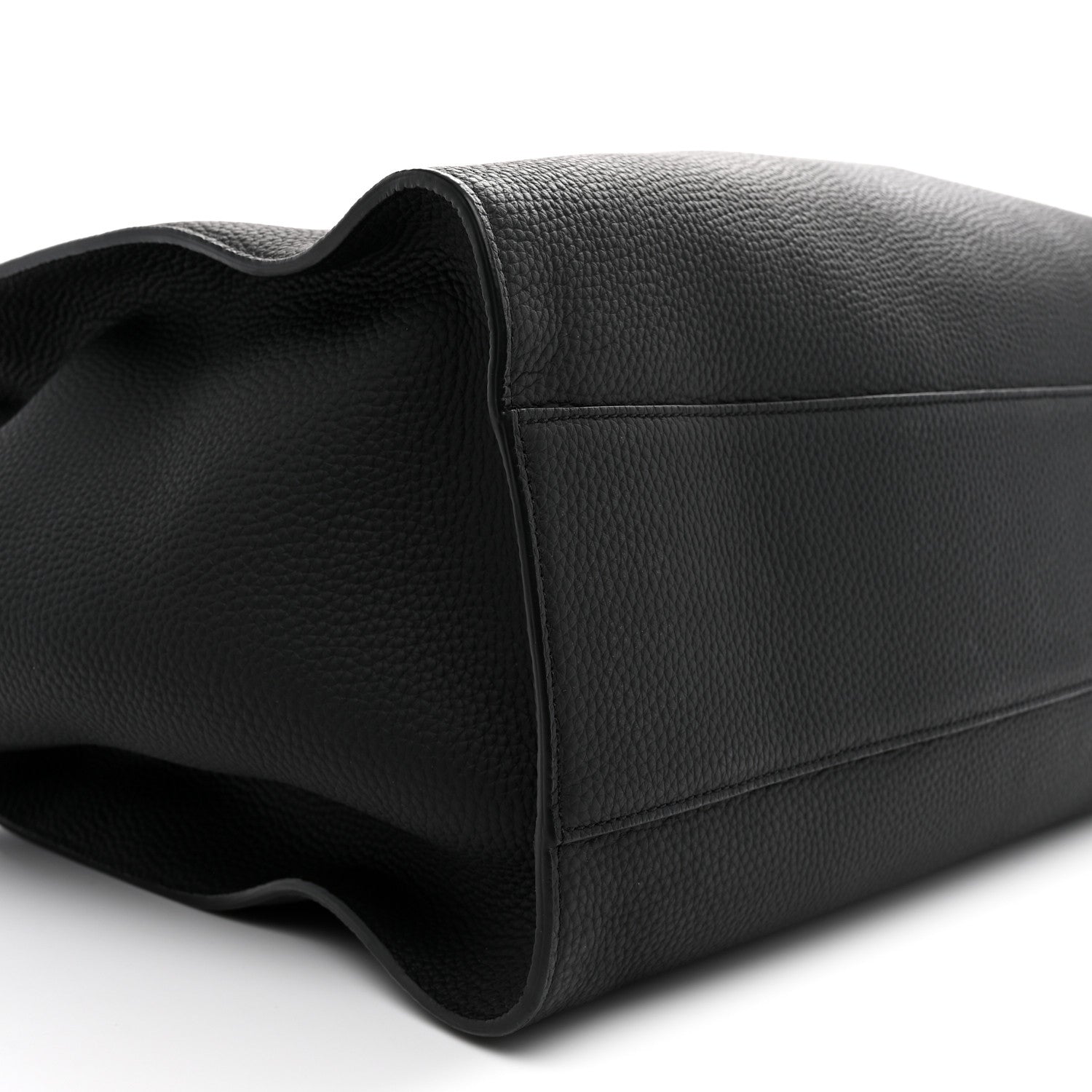 The Row Matte Grained Calfskin Marlo 17 Black 1910952 – FASHIONPHILE