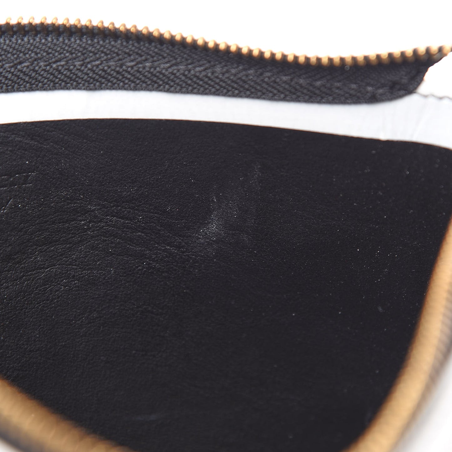House Check Medium Duncan Pouch White Black