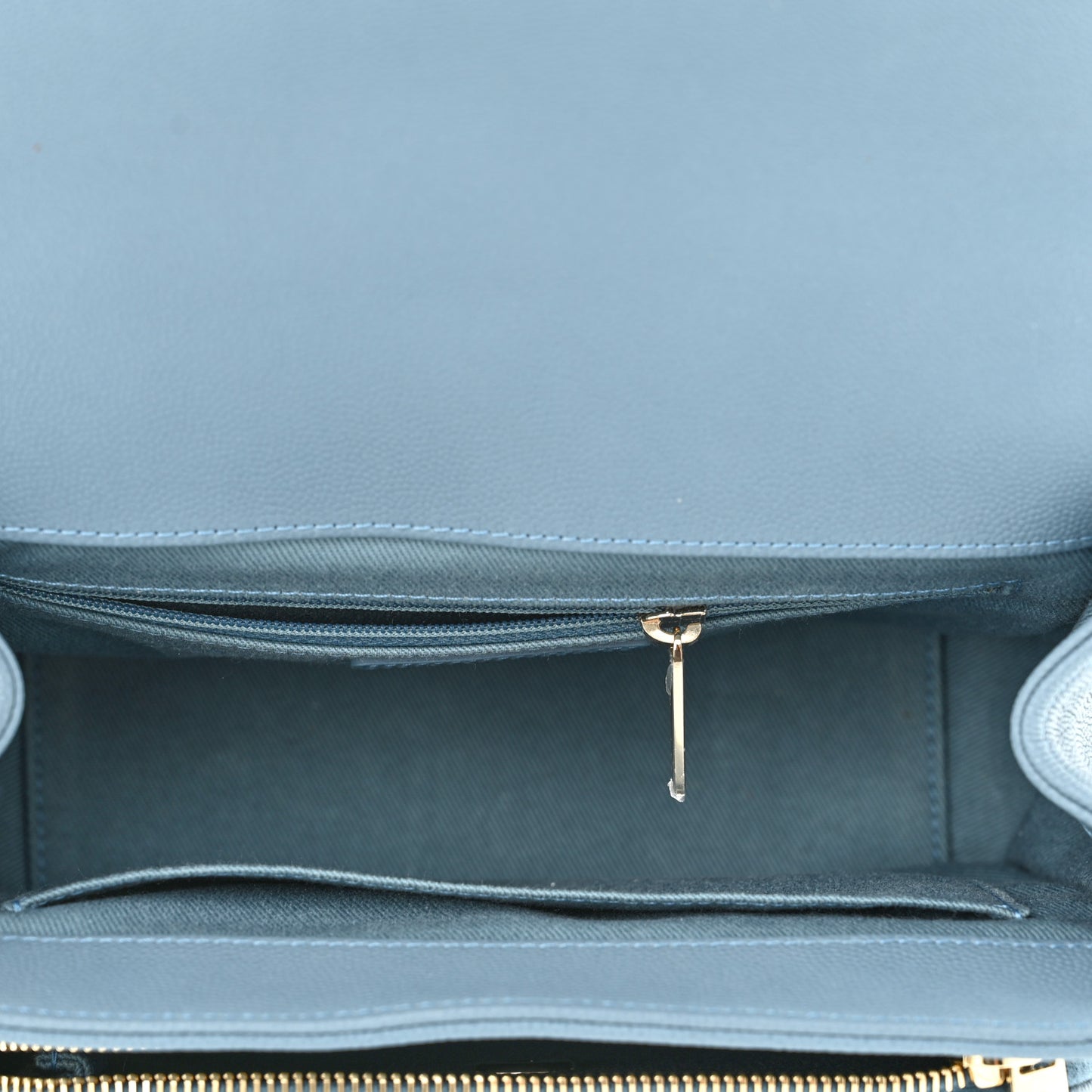 Caviar Quilted Medium Business Affinity Flap Blue