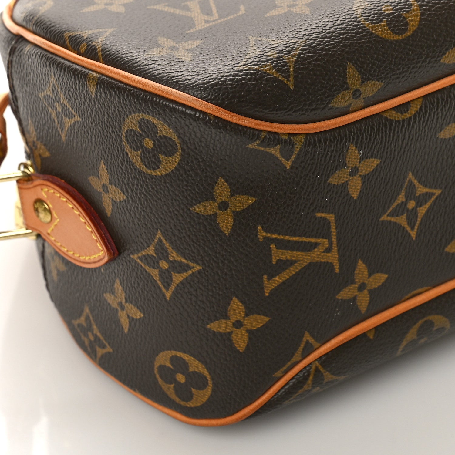 Louis Vuitton Monogram Blois 6 of 8