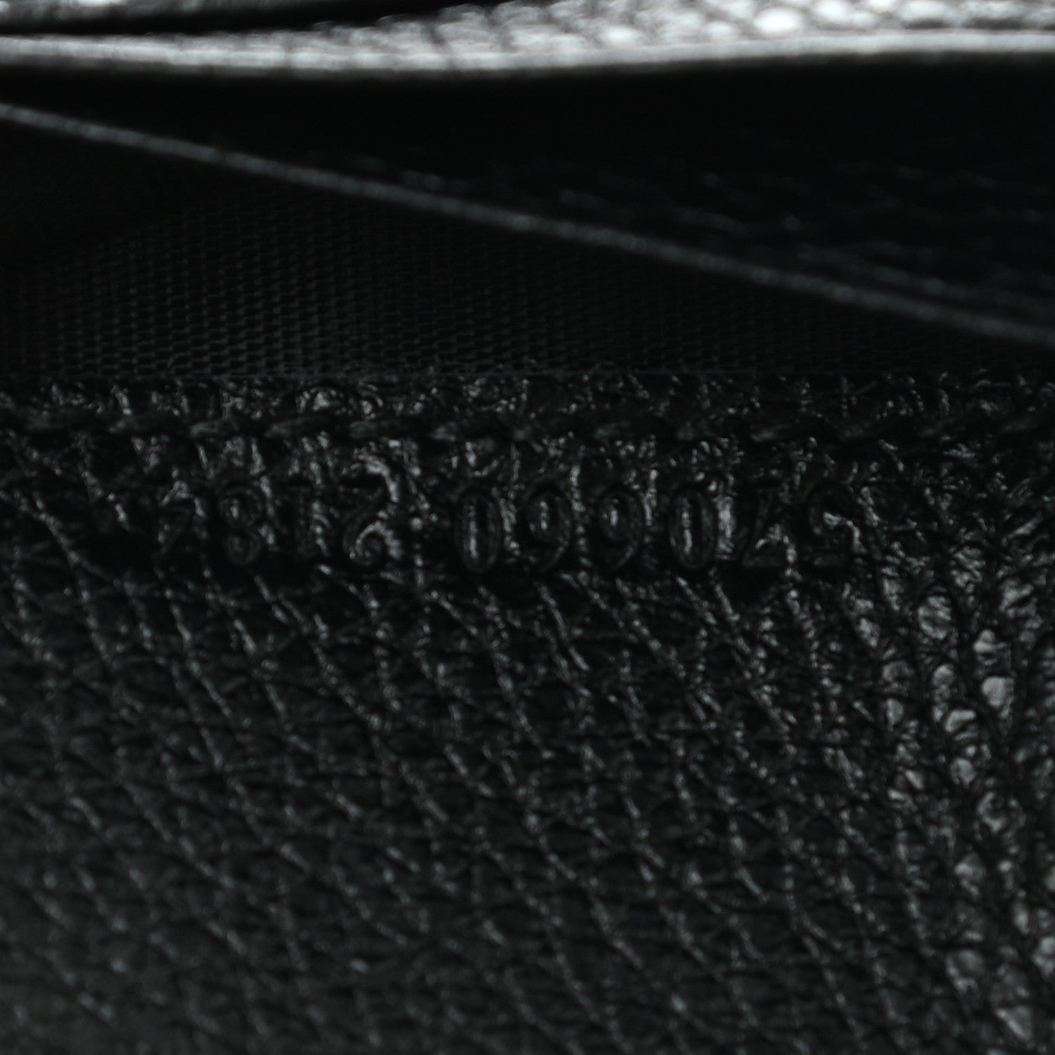 Gucci Grainy Calfskin Zumi Chain Card Case Wallet Black 7 of 9