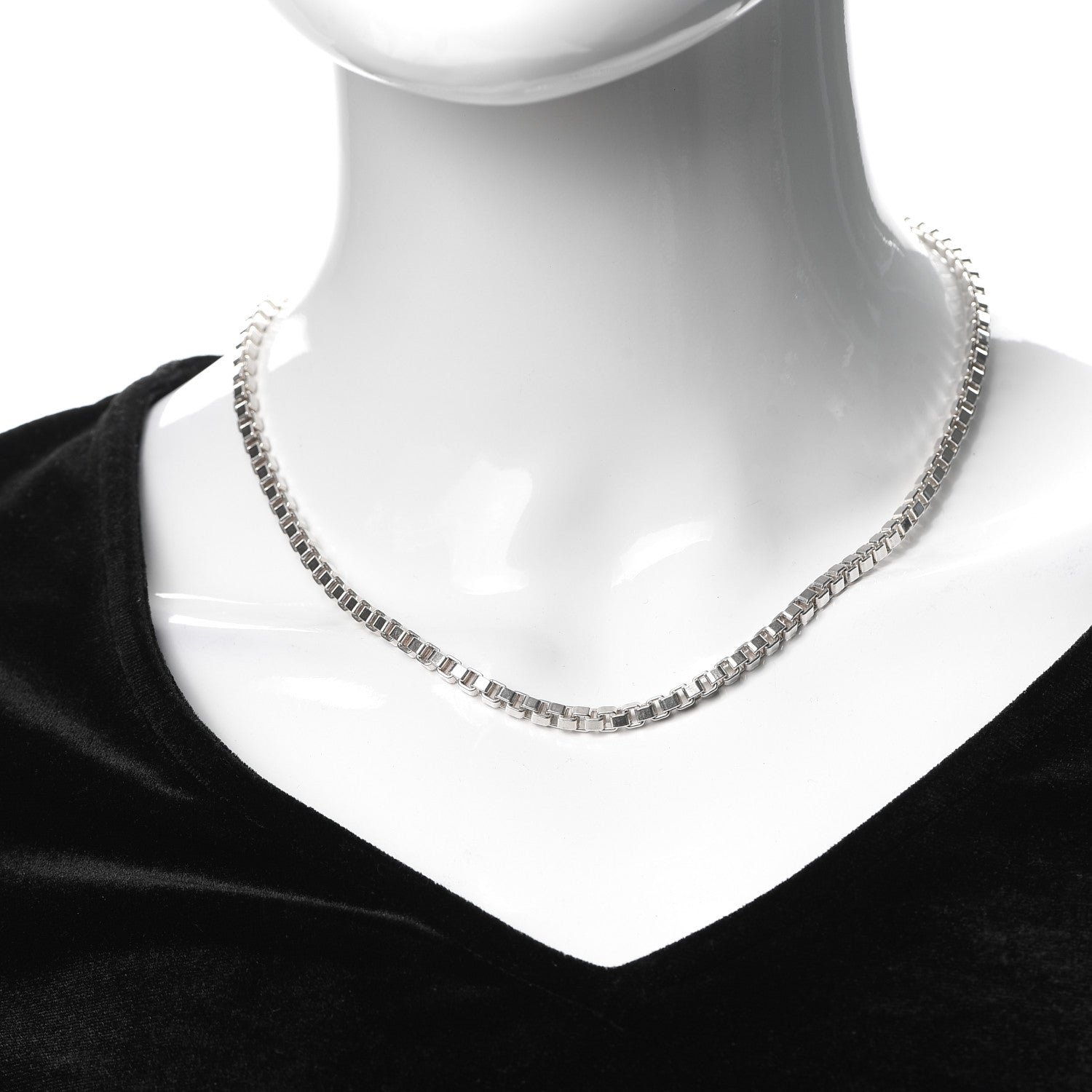 Tiffany Sterling Silver 4mm Venetian Link Necklace 2 of 6