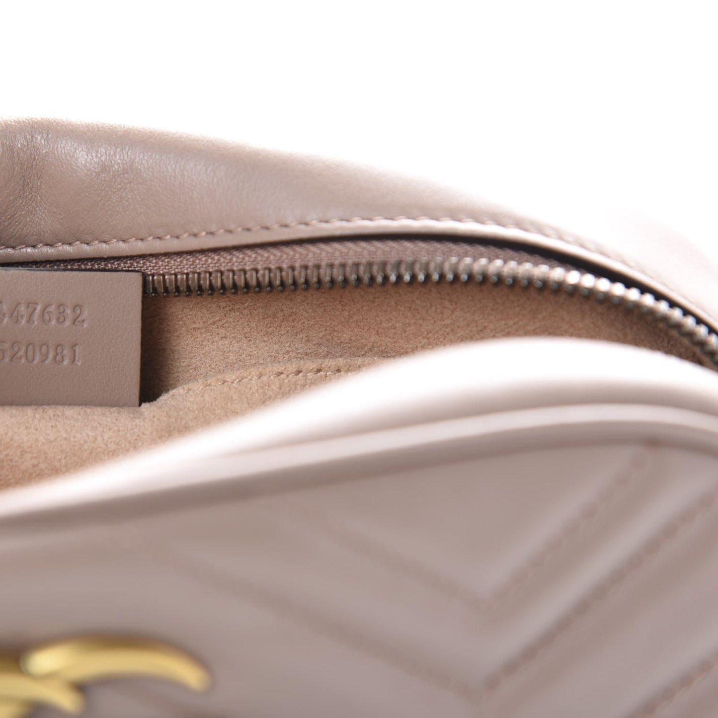 Calfskin Matelasse Small GG Marmont Chain Shoulder Bag Porcelain Rose