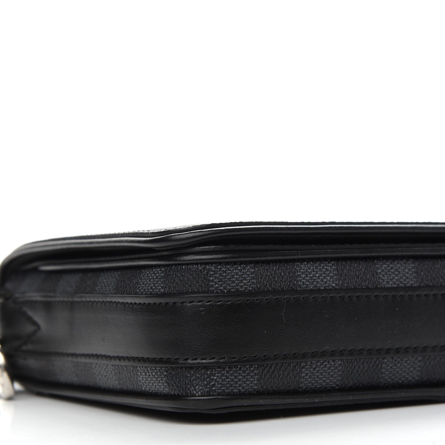 Louis Vuitton Damier Graphite 3D Studio Messenger 7 of 9