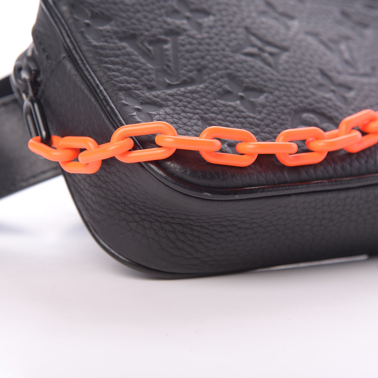 Taurillon Monogram Uniformes Solar Ray Soft Pochette Volga Belt Bag Black