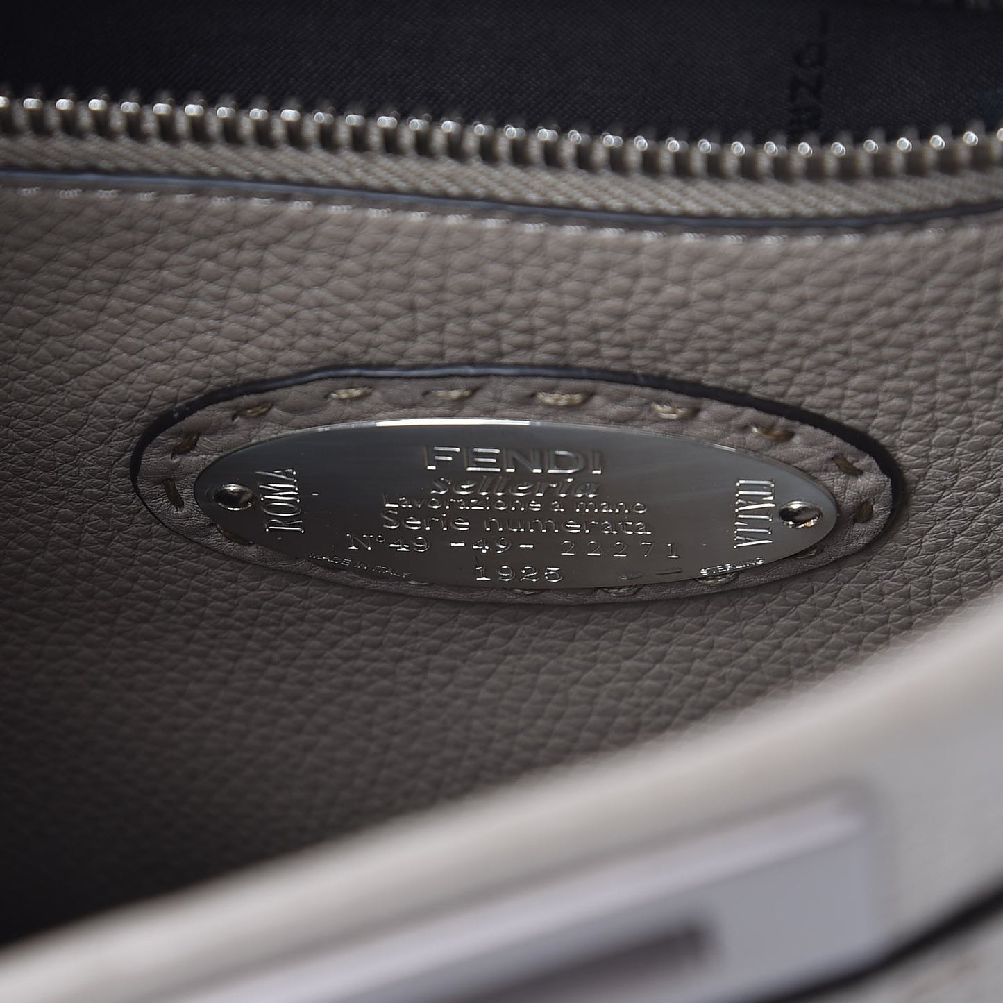 Cuoio Romano Selleria Medium Peekaboo Iconic Satchel Corda