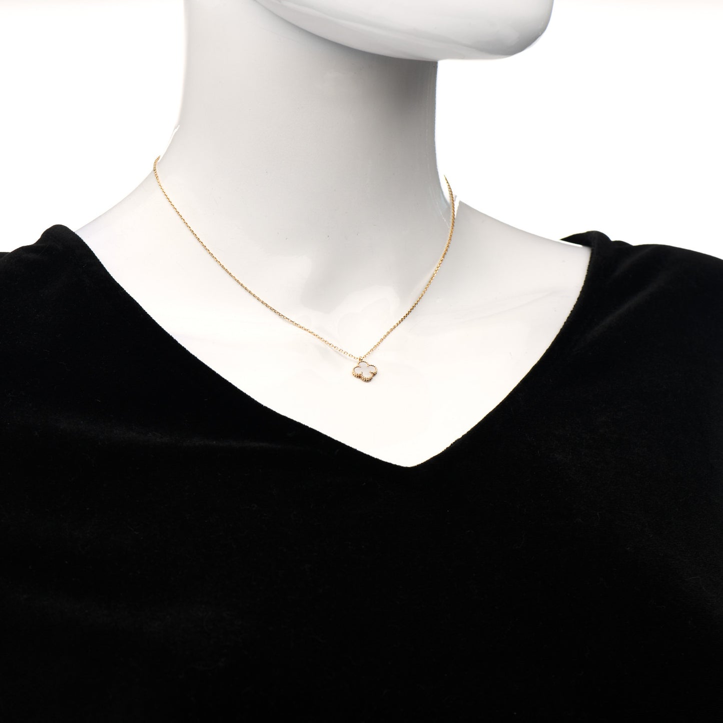18K Yellow Gold Mother of Pearl Sweet Alhambra Pendant Necklace