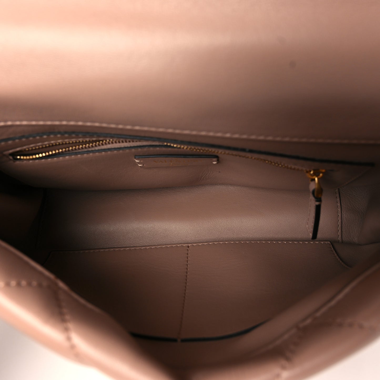 Nappa Large Roman Stud Shoulder Bag Rose Cannelle