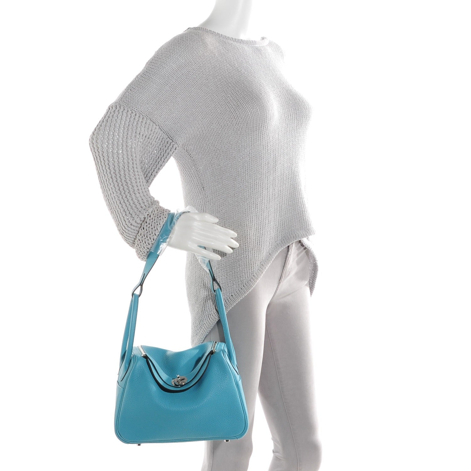 Hermes Taurillon Clemence Lindy 26 Bleu Saint Cyr 9 of 15