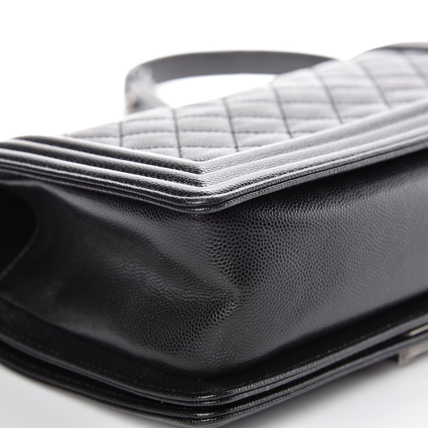 Caviar Quilted Medium Boy Flap Black