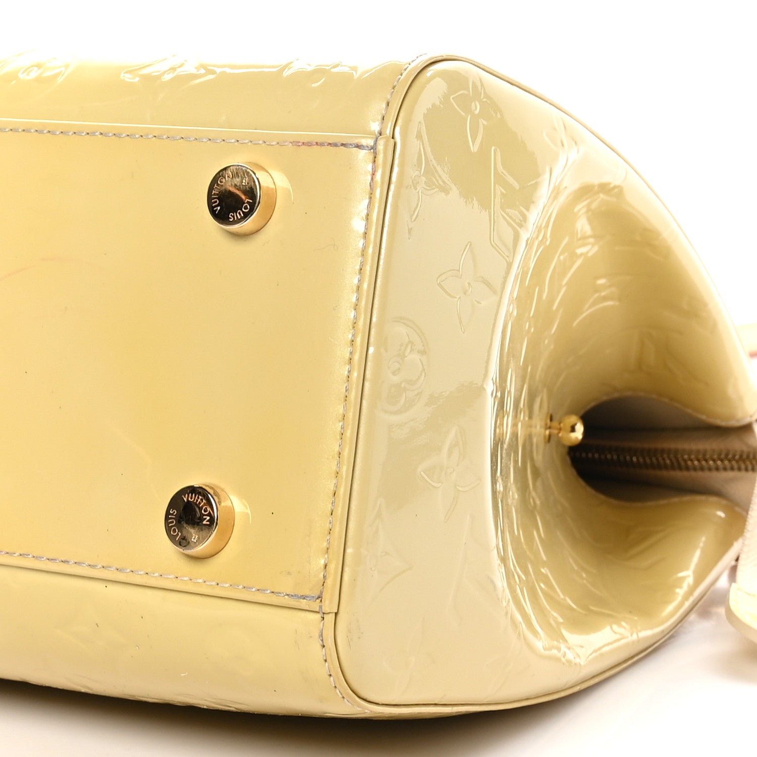 Louis Vuitton Vernis Brea GM Blanc Corail 8 of 8