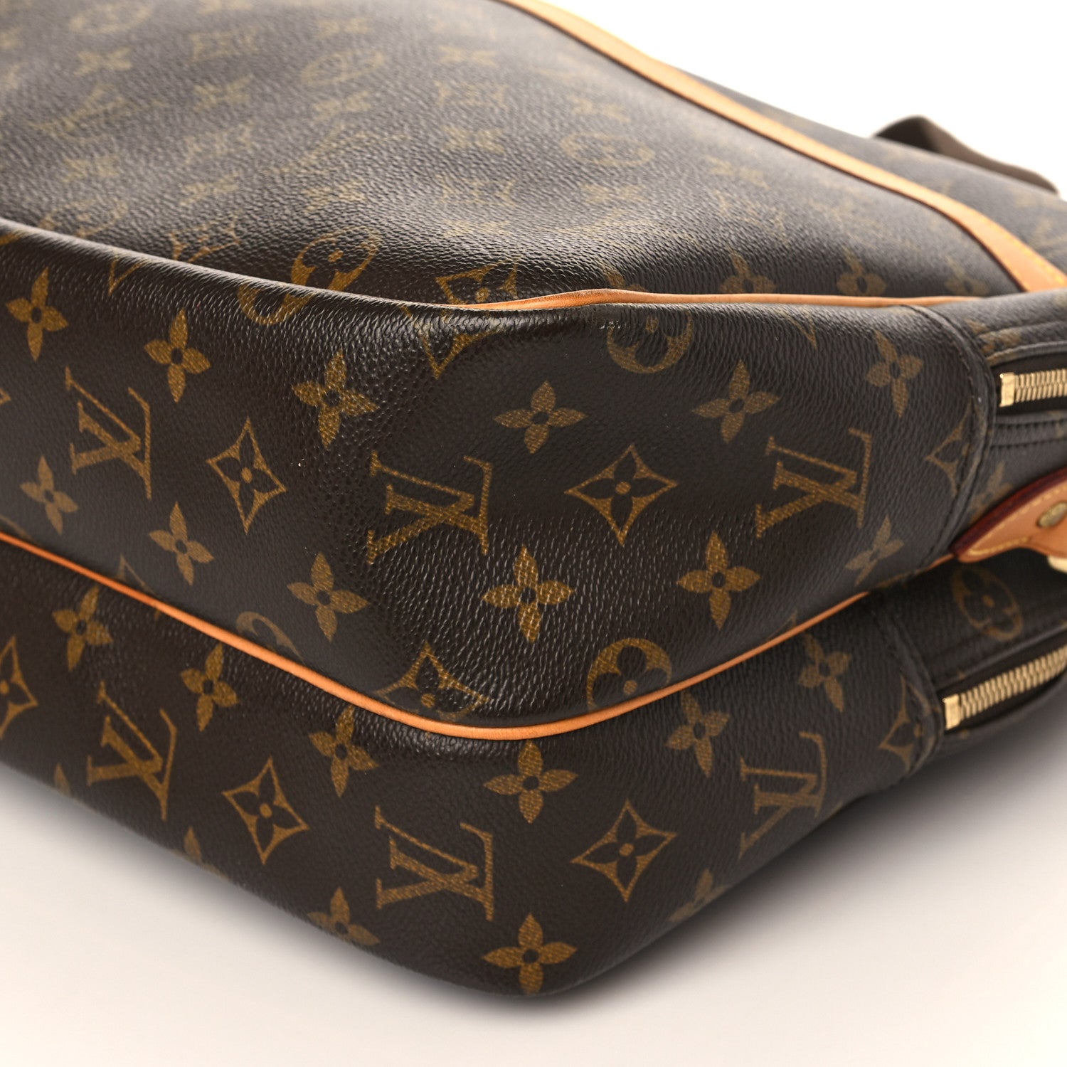 Louis Vuitton Monogram Reporter GM 9 of 9
