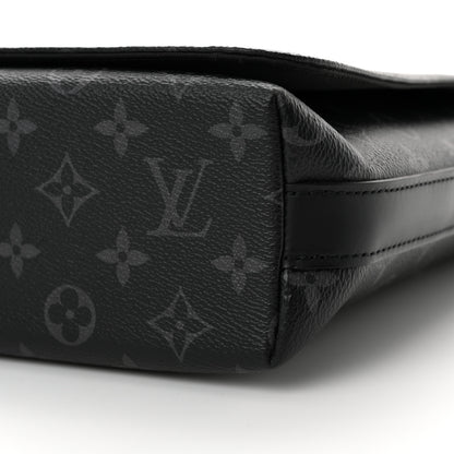 Louis Vuitton Monogram Eclipse District MM 9 of 12