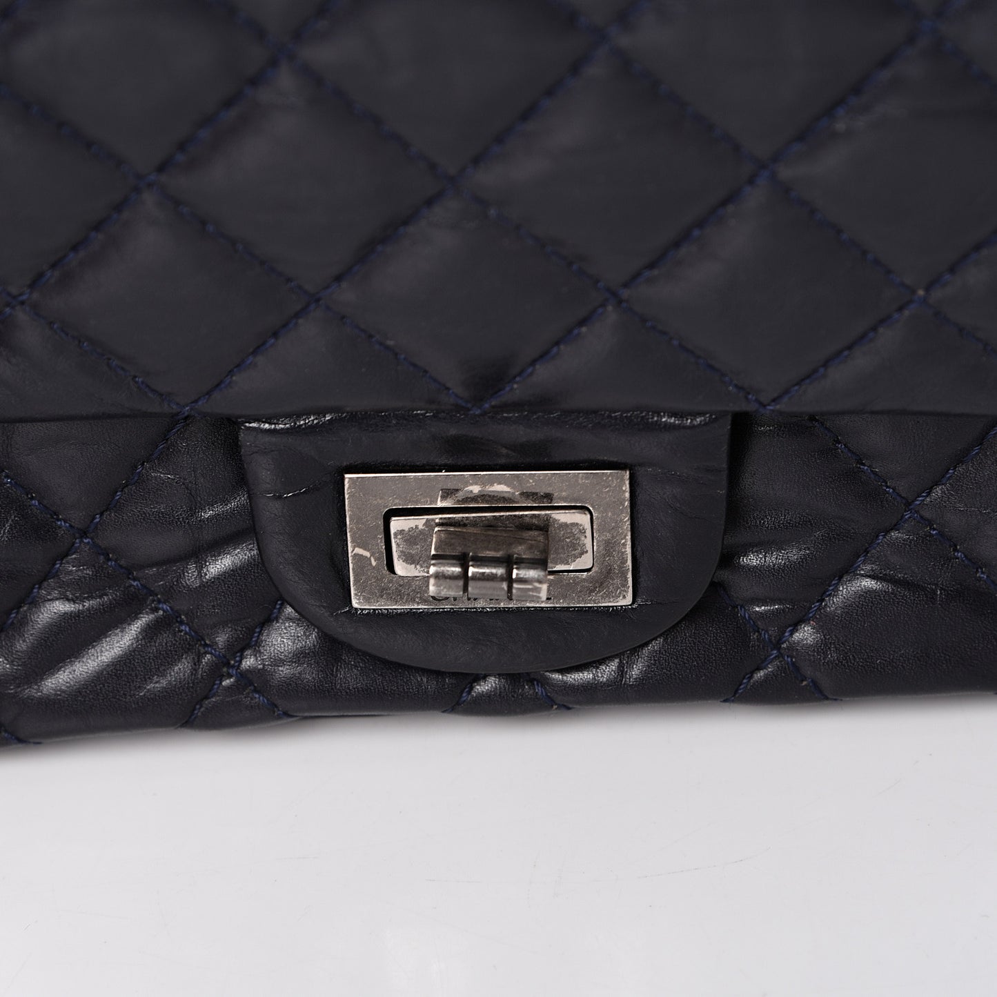 Aged Calfskin Quilted 2.55 Reissue 225 Flap Navy Blue