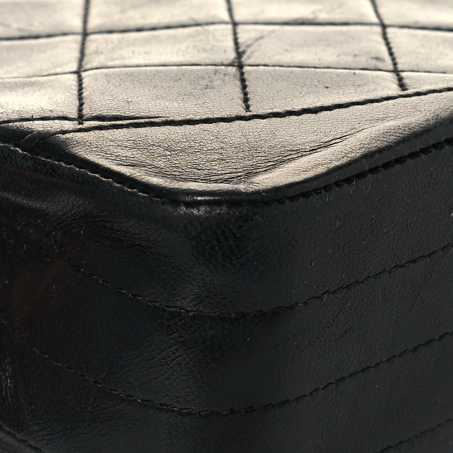 Lambskin Quilted Medium Single Flap Black
