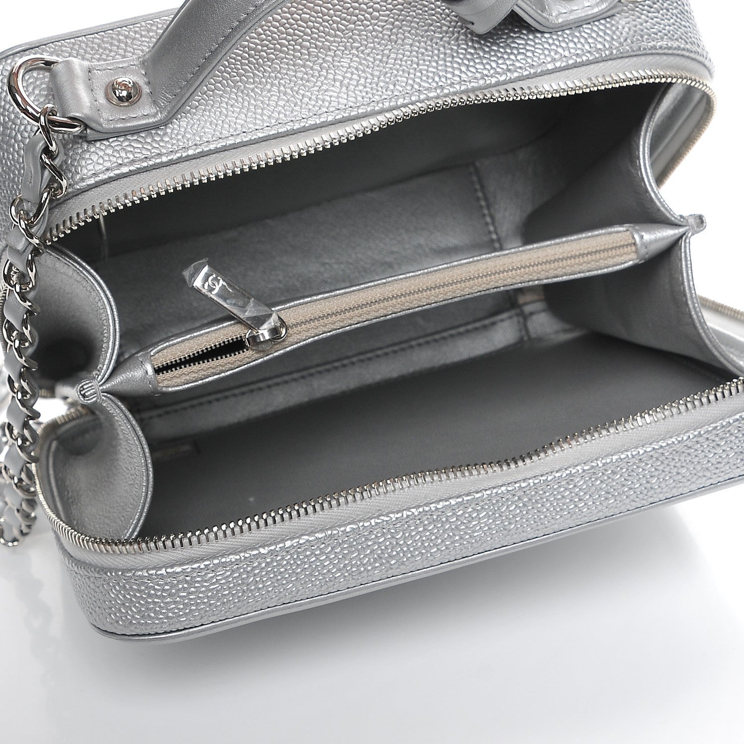 Chanel Metallic Caviar Quilted Medium CC Filigree Vanity Case Silver 7 of 10