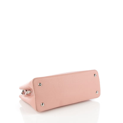 Louis Vuitton Taurillon Capucines MM Magnolia 4 of 8