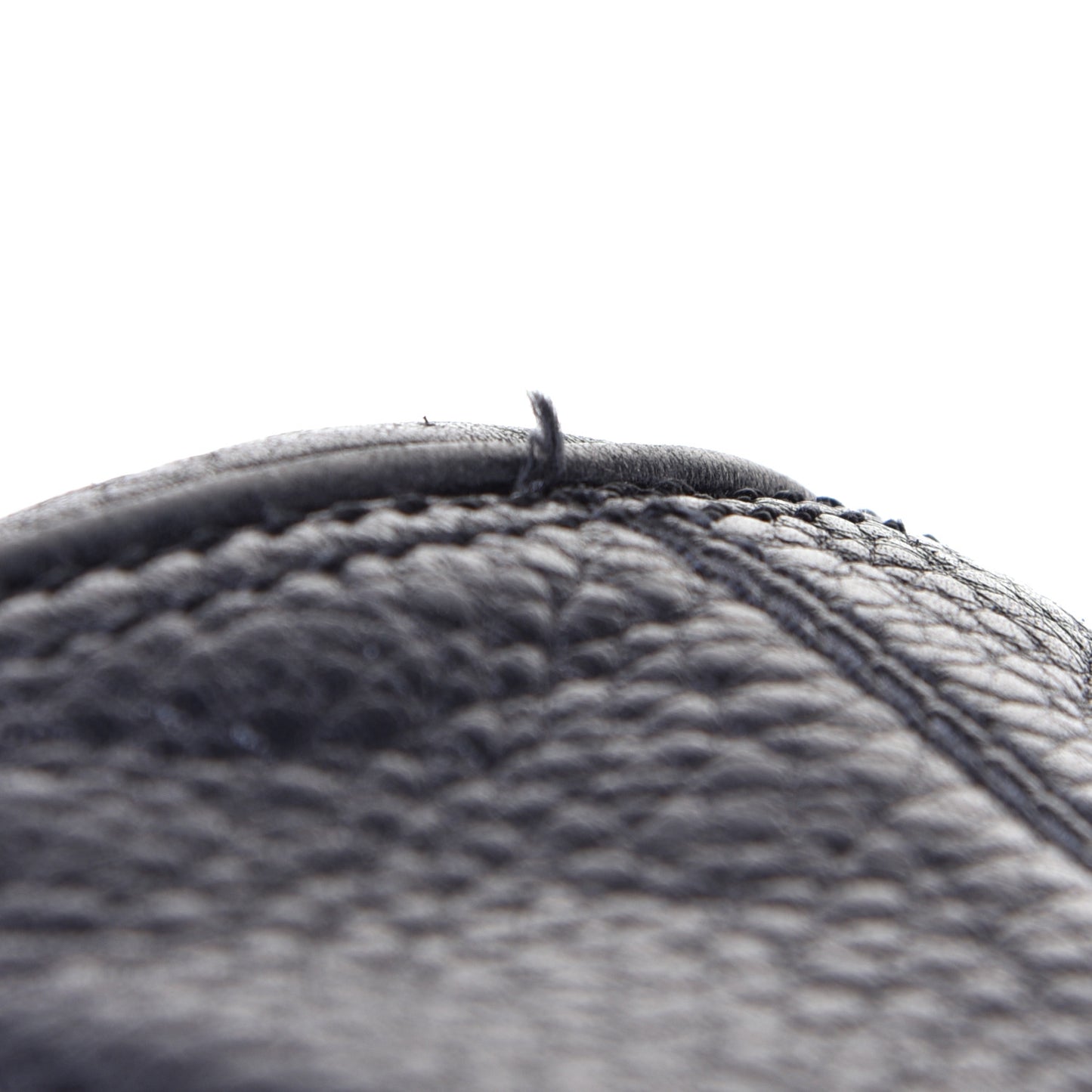 Calfskin Medium Raymond Black