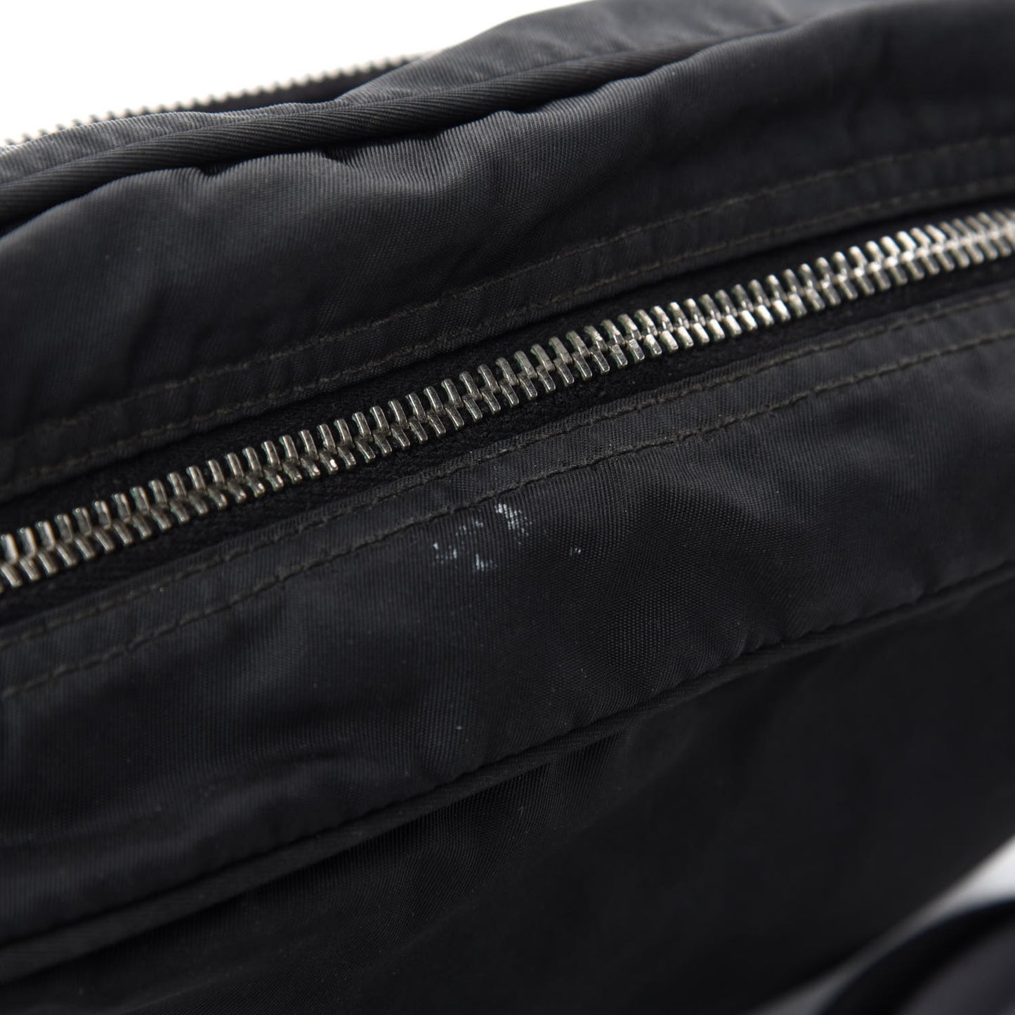 Nylon Tessuto Messenger Bag Black
