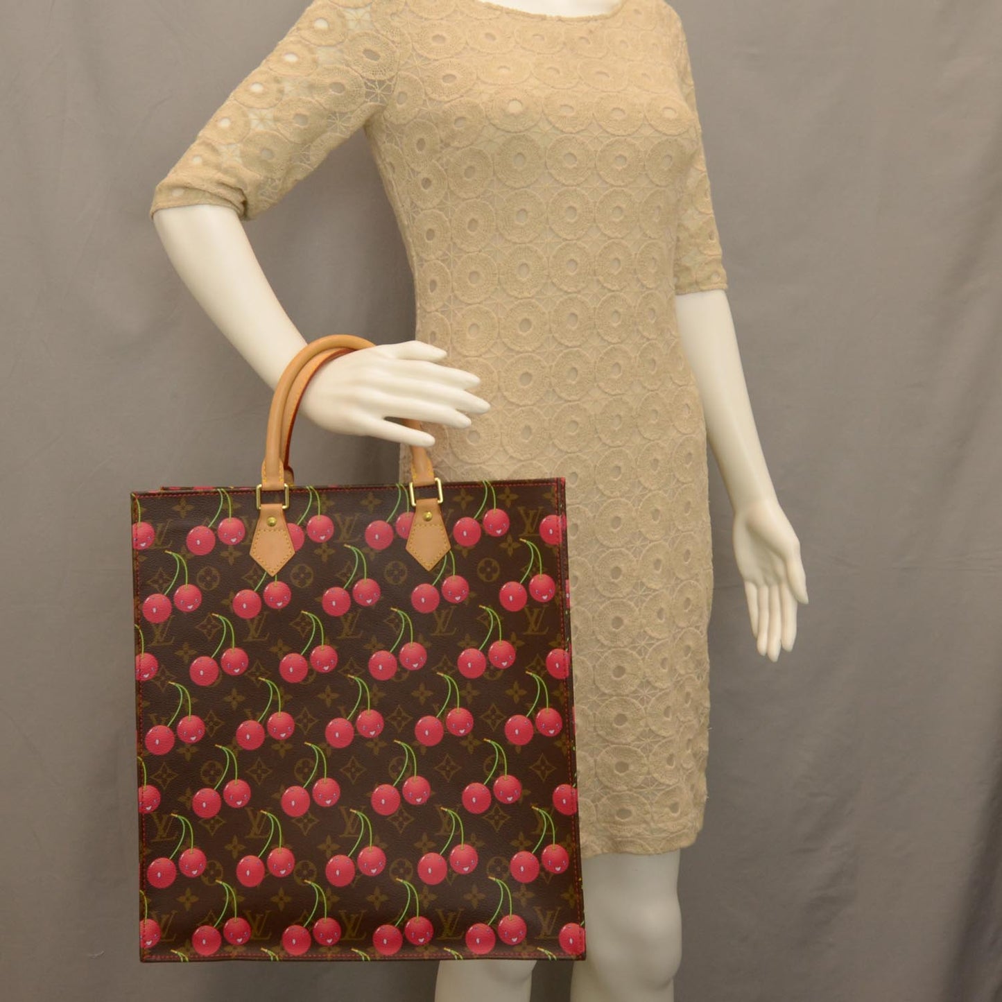 Monogram Cerises Sac Plat