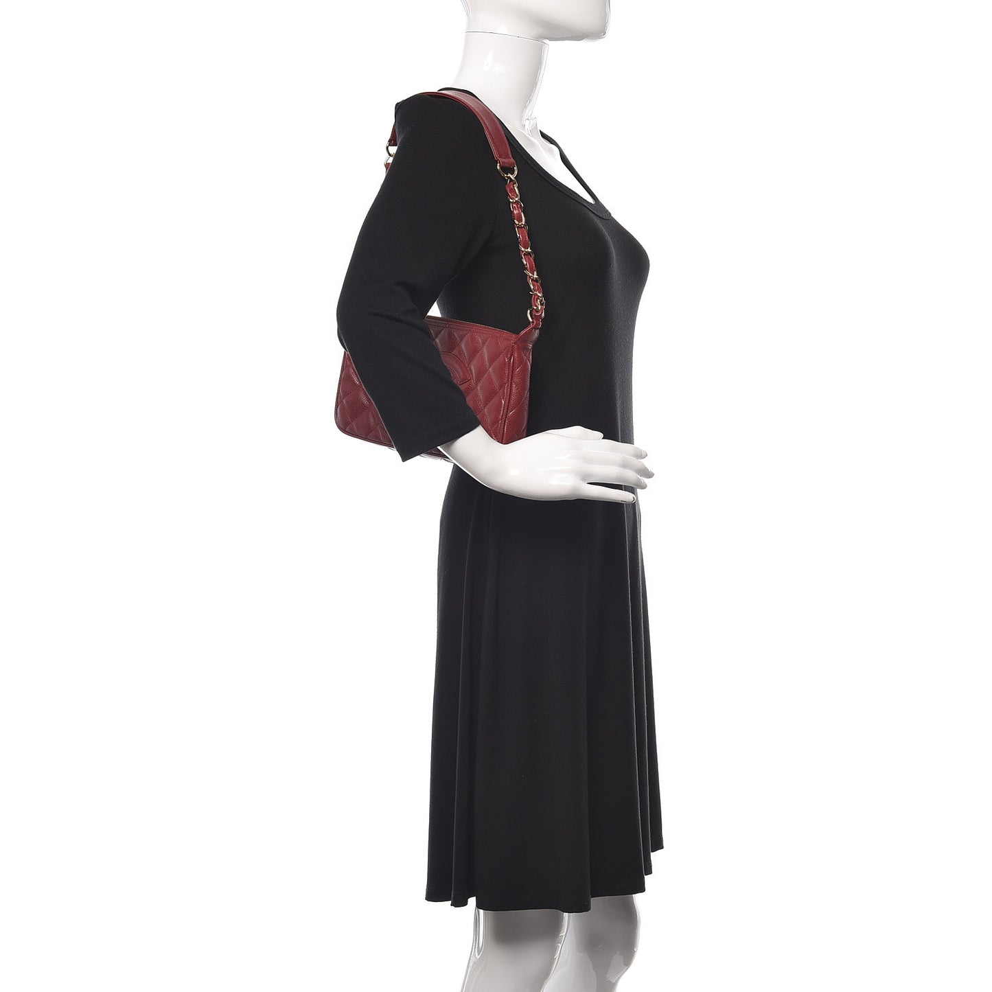 Caviar Quilted Timeless CC Shoulder Bag Red