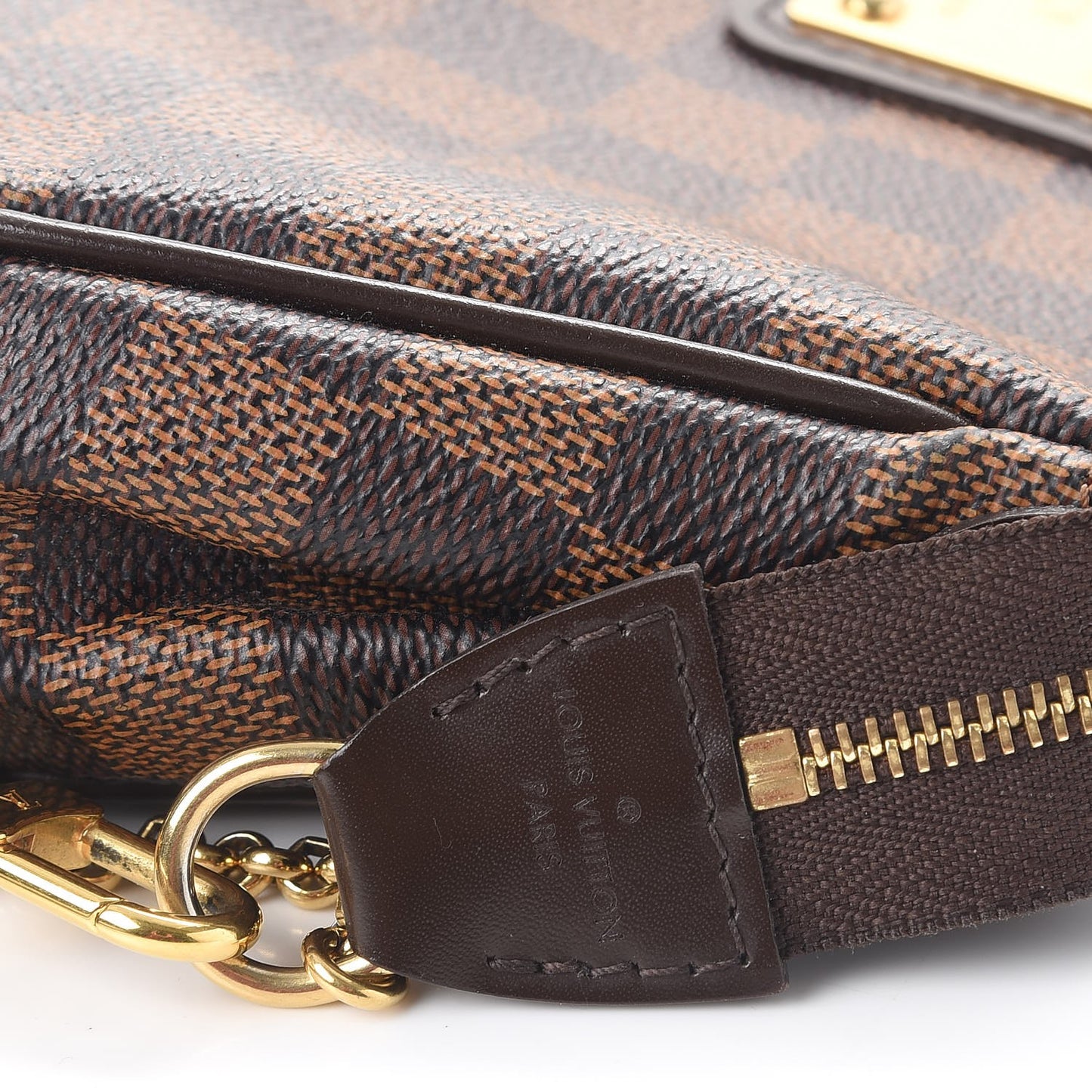 Damier Ebene Eva Clutch