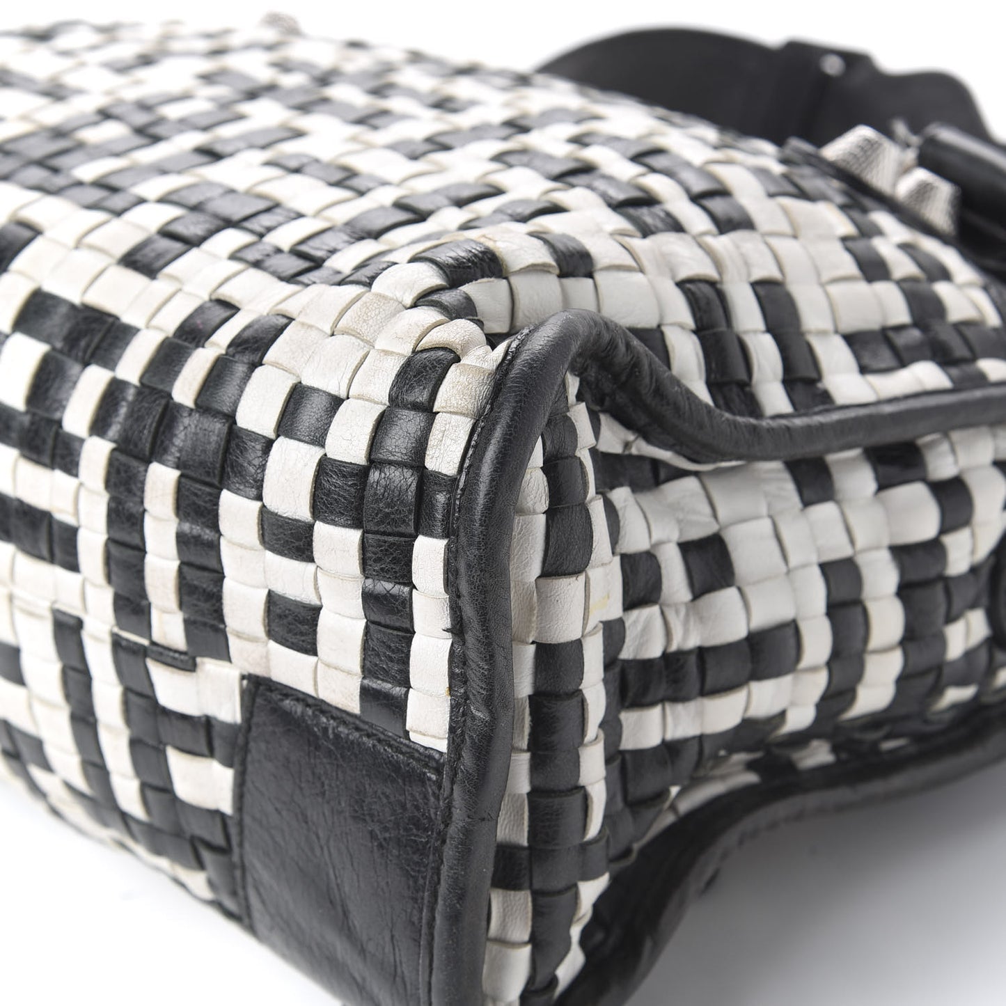 Agneau Lattice Woven Giant 21 City Black