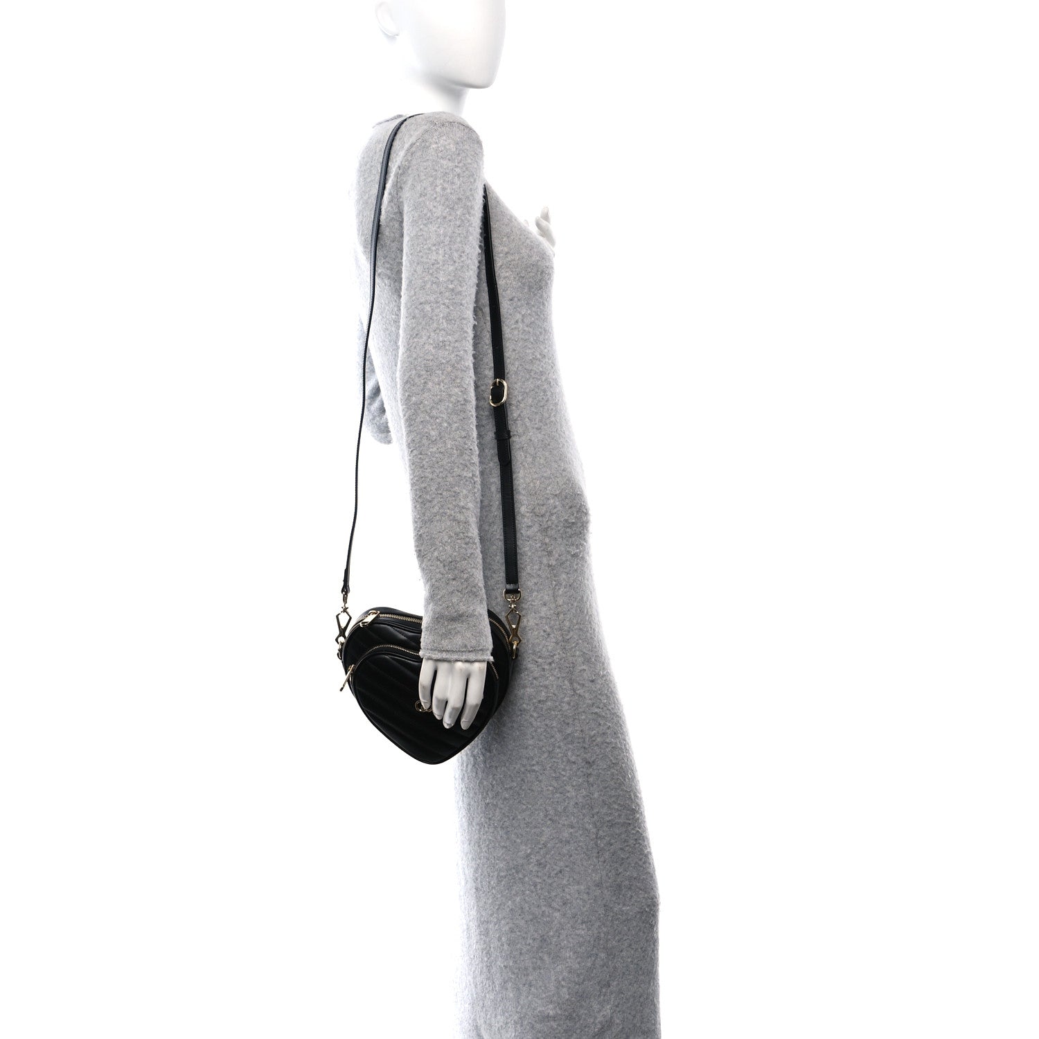 Chanel Cumpled Patent Calfskin. Chain Flat Sandals 38 White 4 of 8