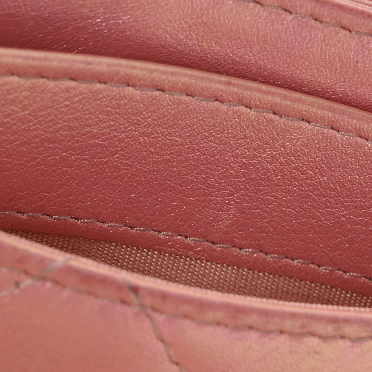 Iridescent Calfskin Quilted Chanel 19 Card Holder Pink