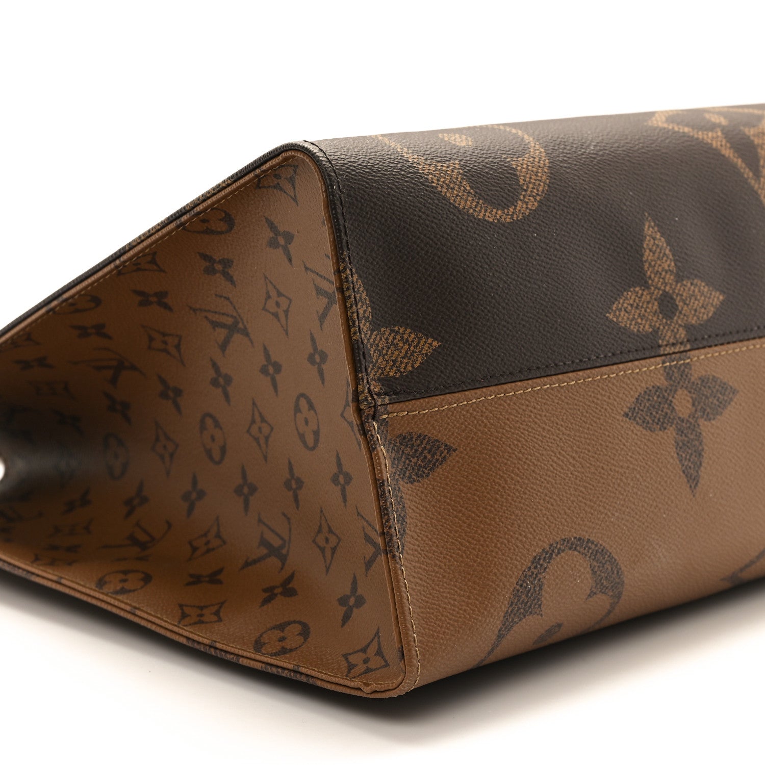 Louis Vuitton Reverse Monogram Giant Onthego GM 8 of 11