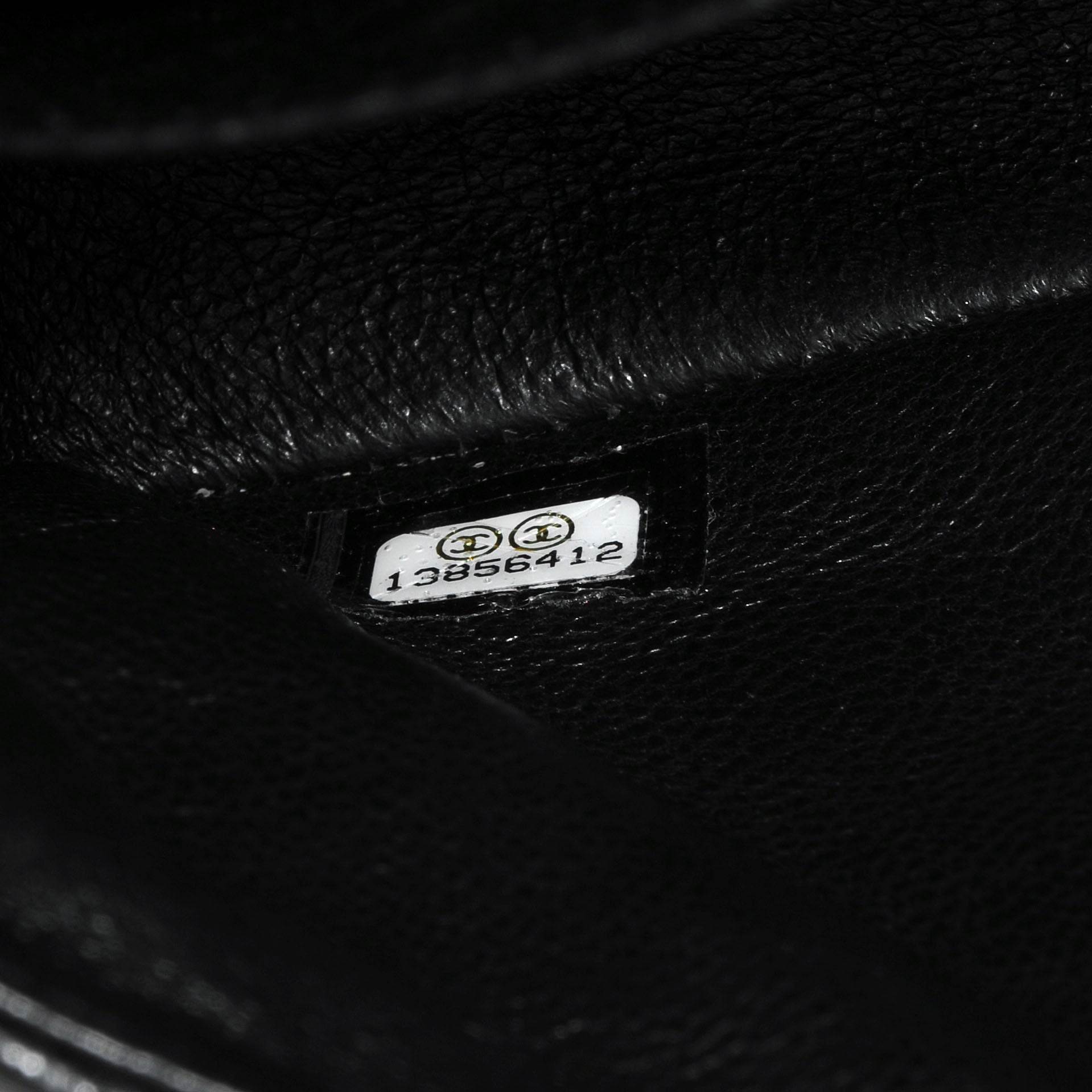Chanel Caviar East West Flap Black 6 of 8