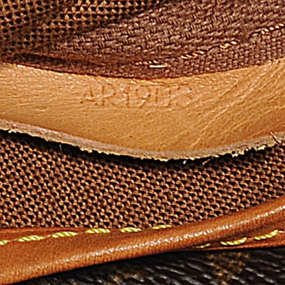 Louis Vuitton Monogram Saumur 30 3 of 8